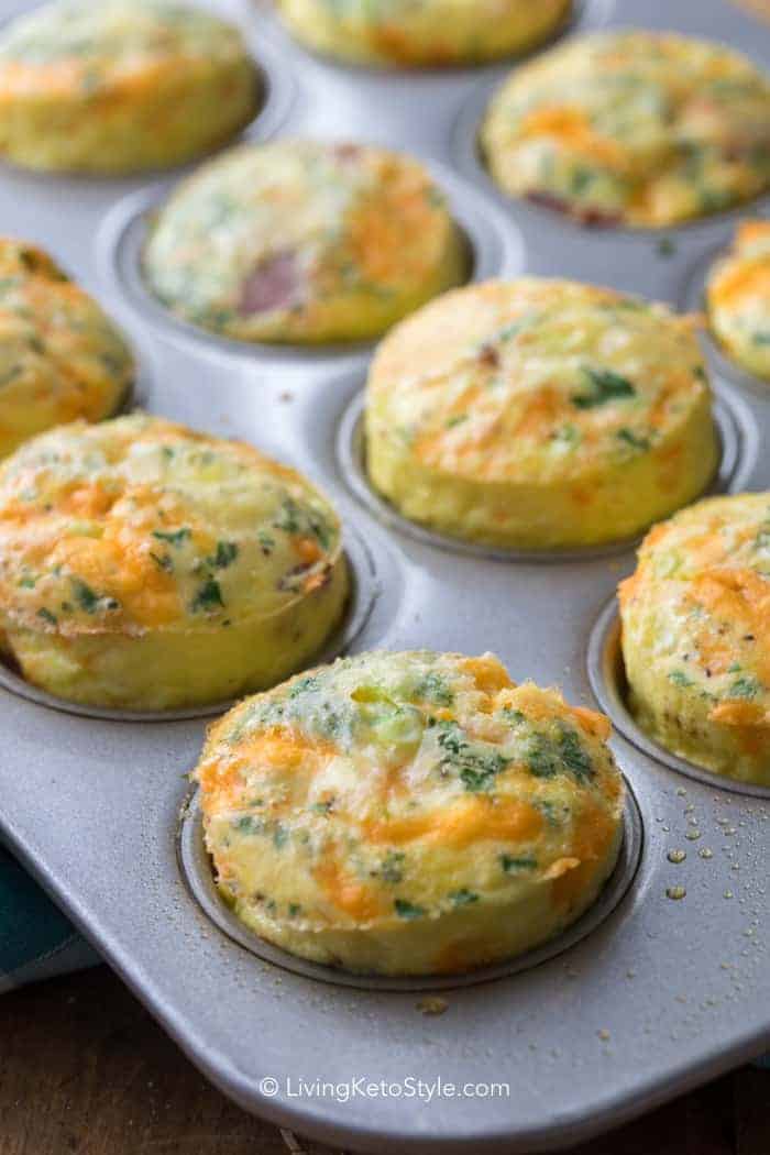 baked bacon egg muffins in the muffin tin