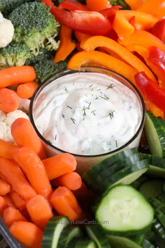 Low Carb Dill Dip with vegetables