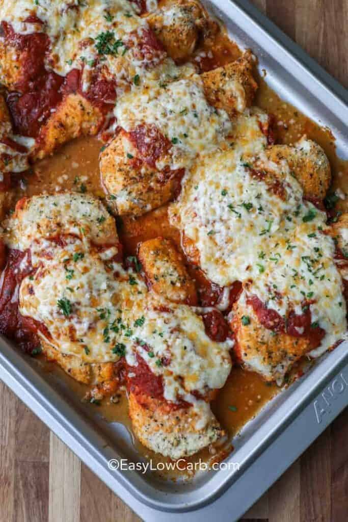 Low Carb Chicken Parmesan {Easy to Make!} - Easy Low Carb