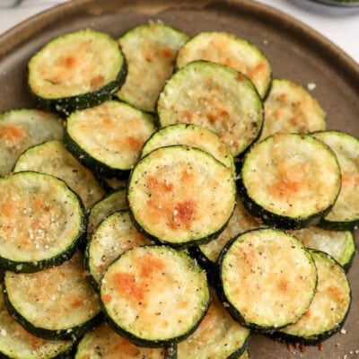 baked parmesan zucchini on a plate