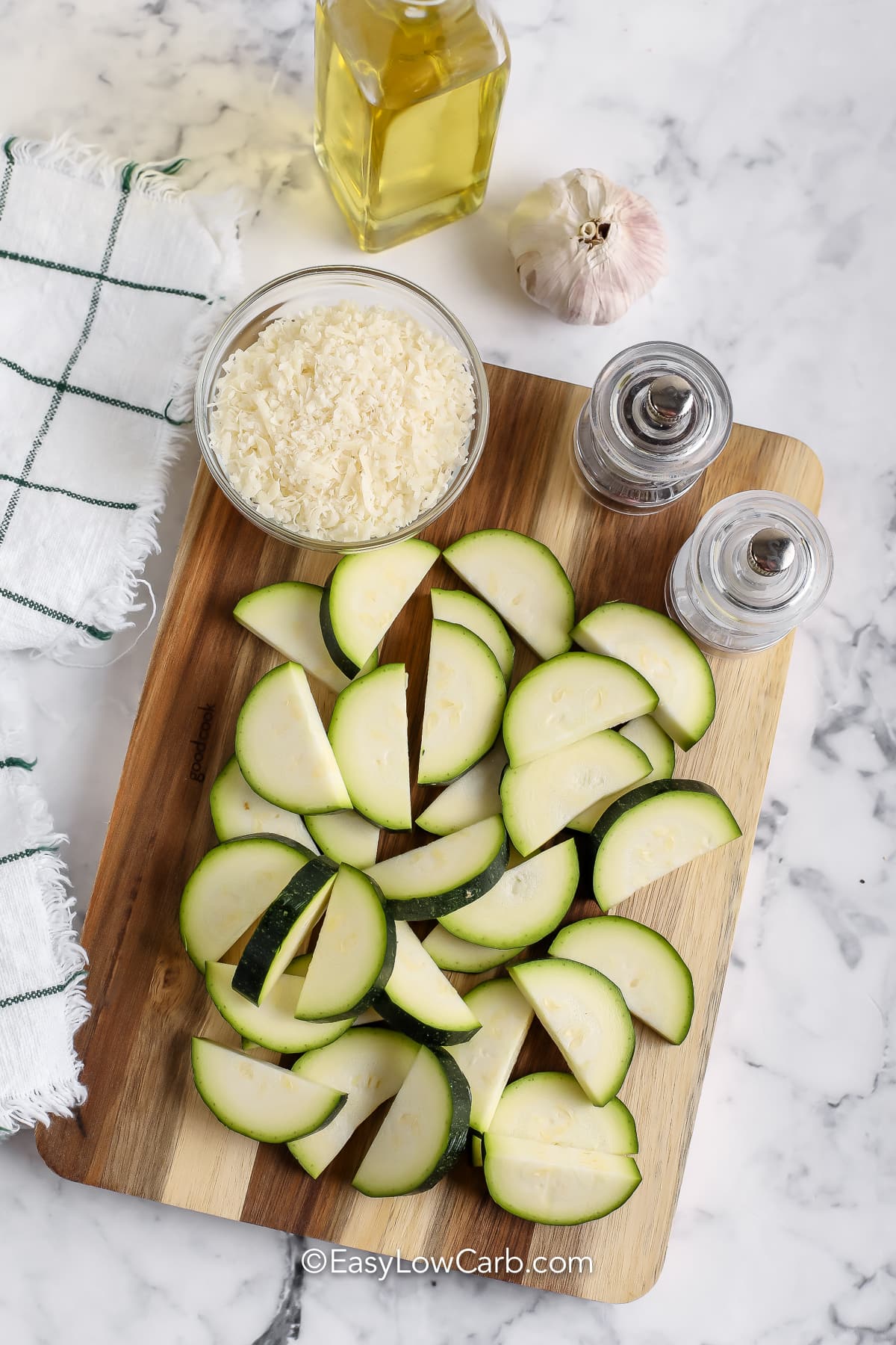 ingredients to make Sautéed Zucchini