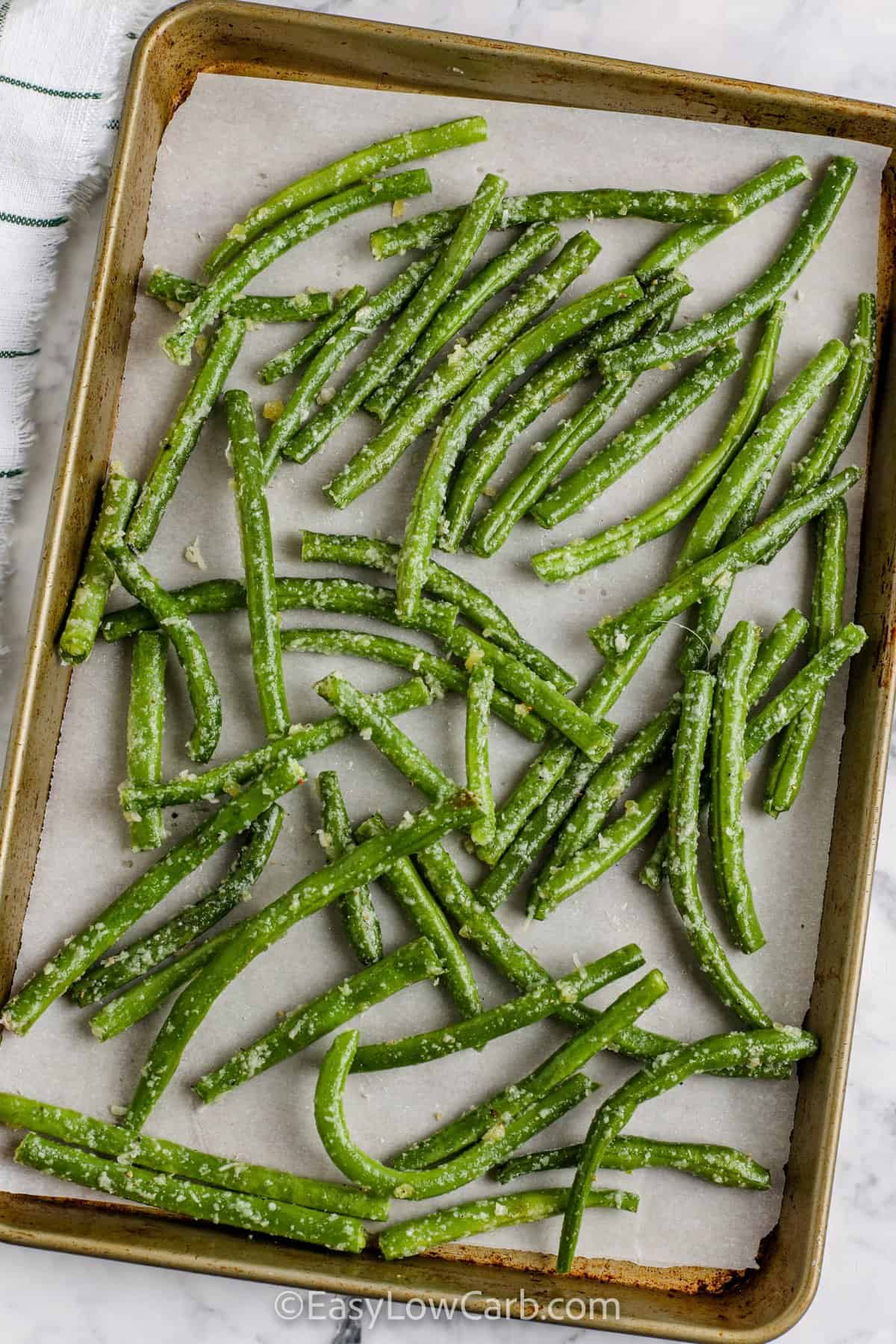Roasted Green Beans on a baking sheet before cooking