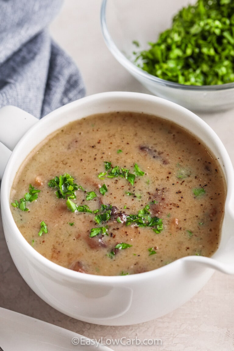 Keto Gravy Recipe (Ready In Just 15 Minutes!) - Easy Low Carb