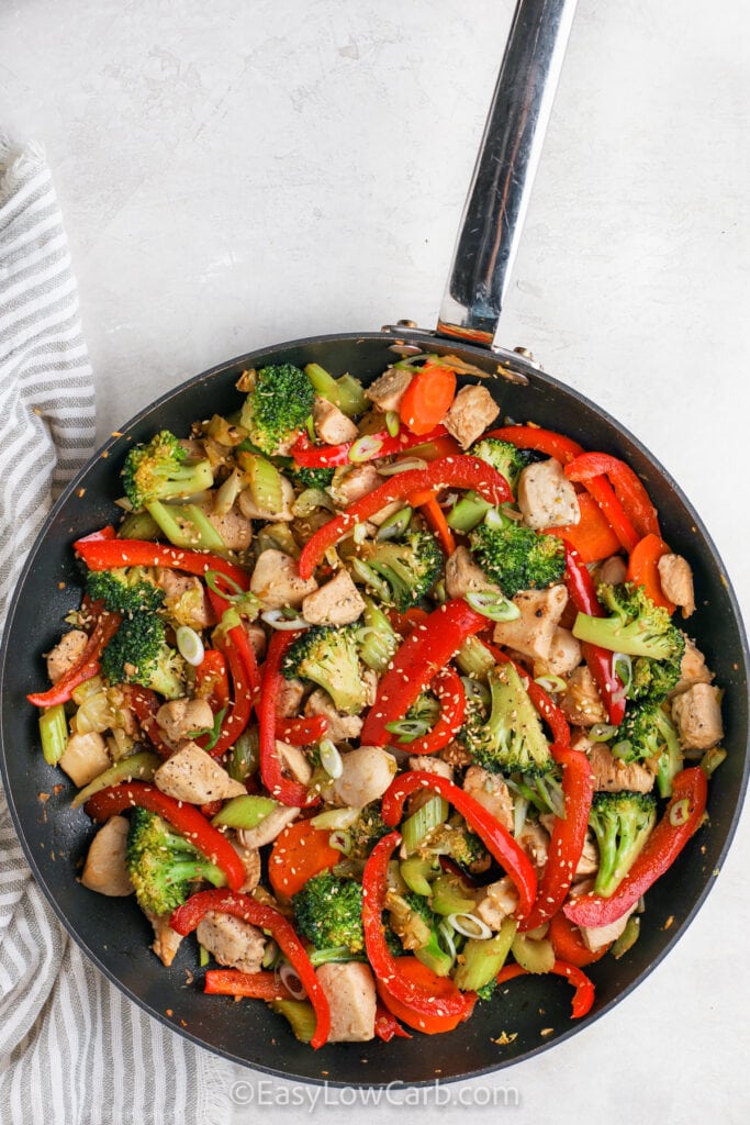 Ginger Chicken Stir Fry Recipe (One Pan Meal!) - Easy Low Carb