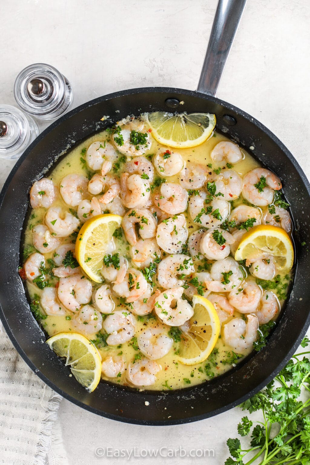 Easy Shrimp Scampi Recipe (Ready in Minutes!) - Easy Low Carb