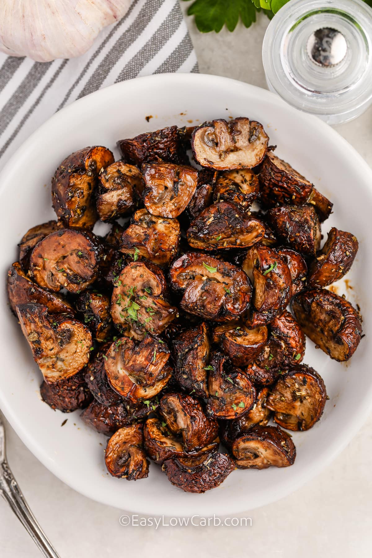 bowl of Air Fryer Mushrooms with garnish