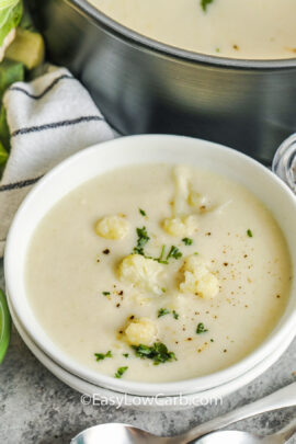 close up image of creamy cauliflower soup
