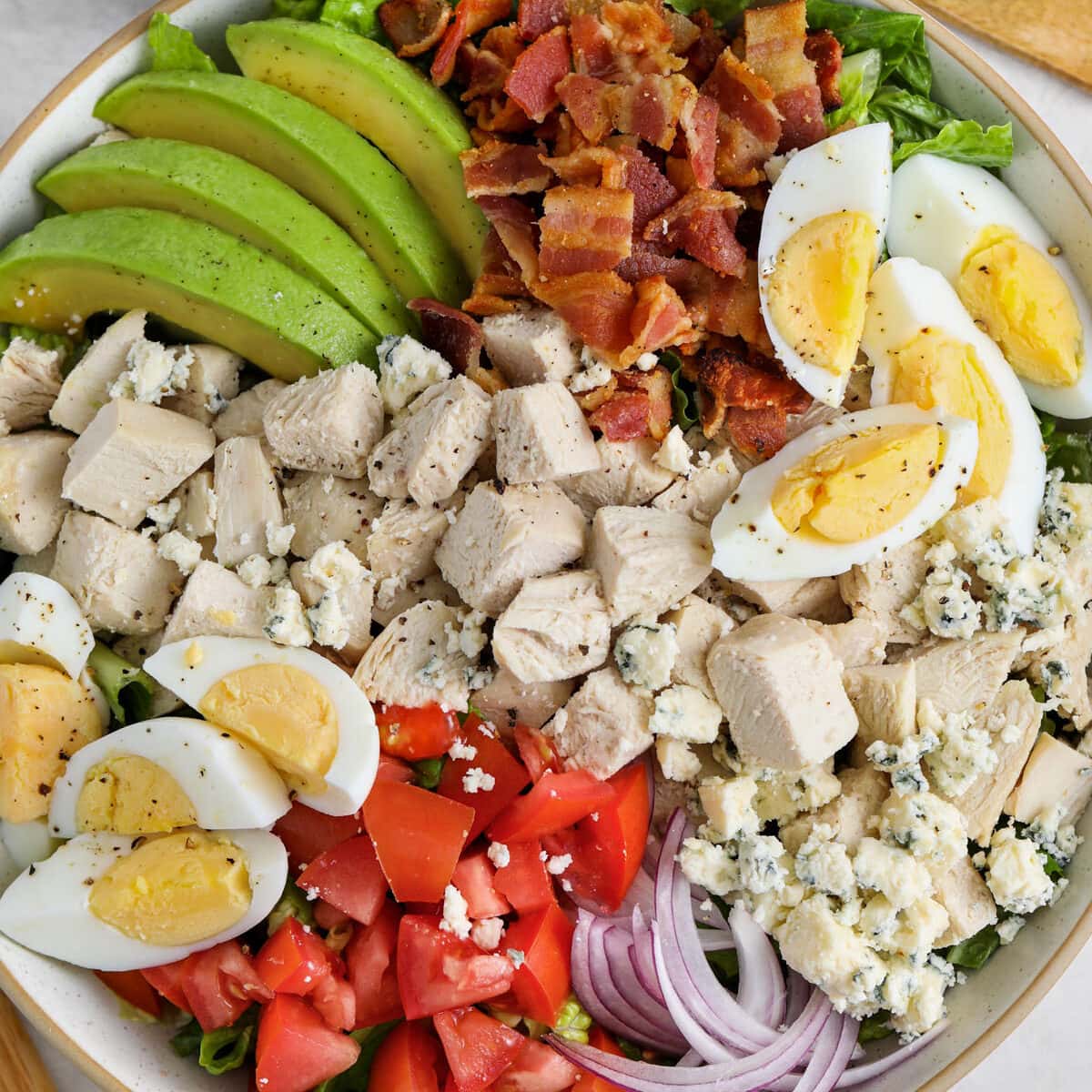 Cobb Salad Recipe (With Low Carb Ingredients!) - Easy Low Carb