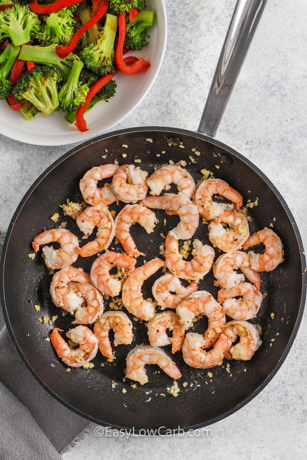 cooking shrimp to make Shrimp and Broccoli Recipe