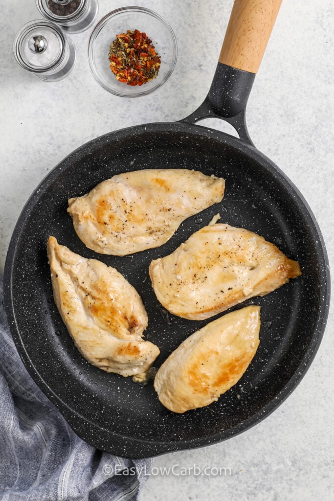 Easy Marry Me Chicken Recipe (Quick & Simple!) - Easy Low Carb