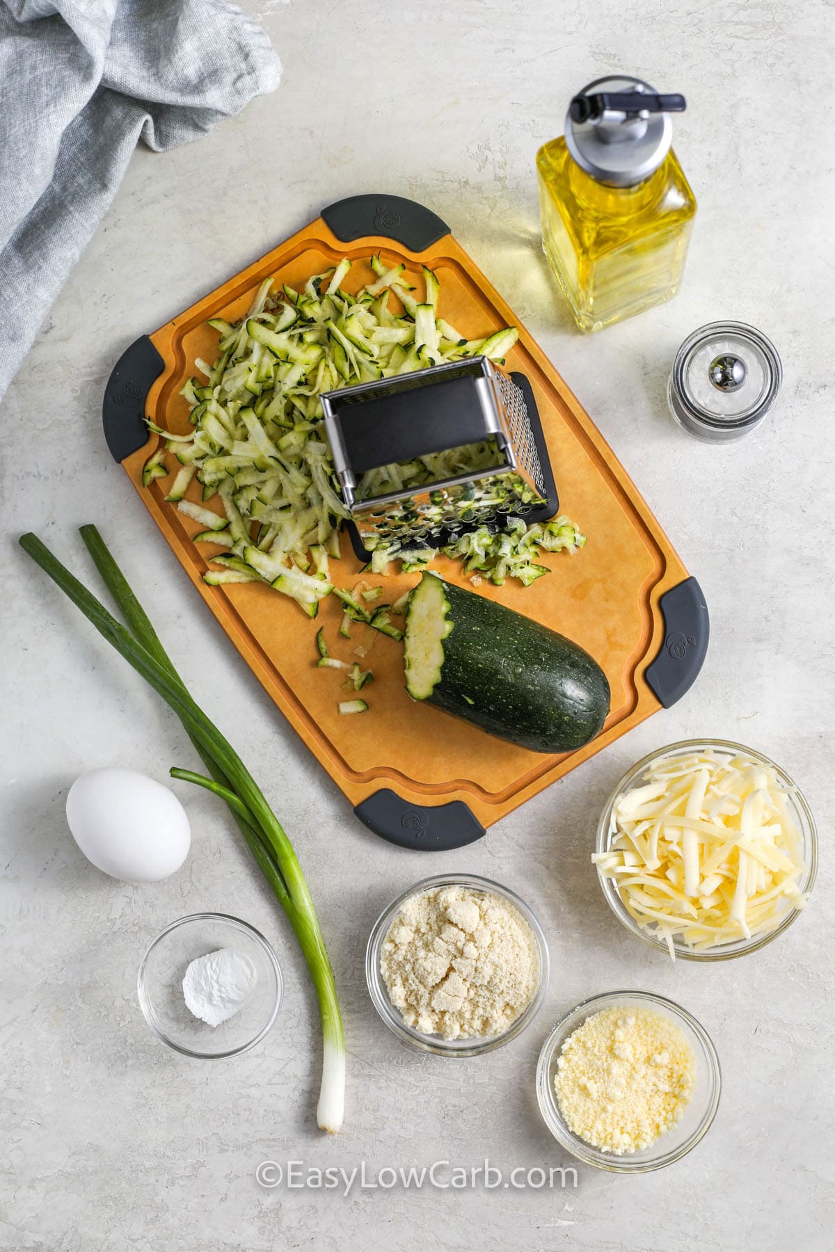 Ingredients to make zucchini fritters