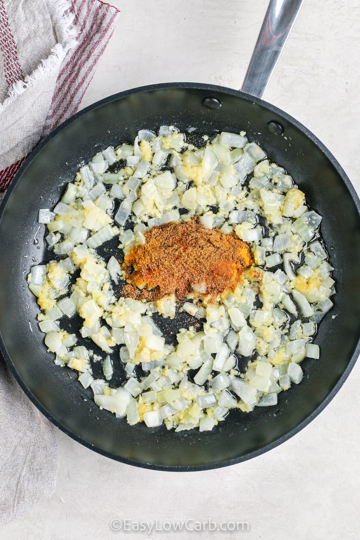 spices added to pan